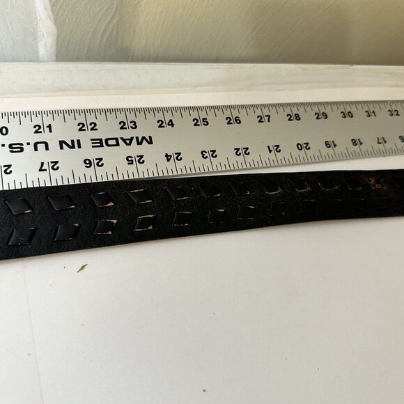 Vintage Brown Leather Belt Rustic Buckle Cutout Design 1.5 in 2X 43 in Everyday - Picture 10 of 11